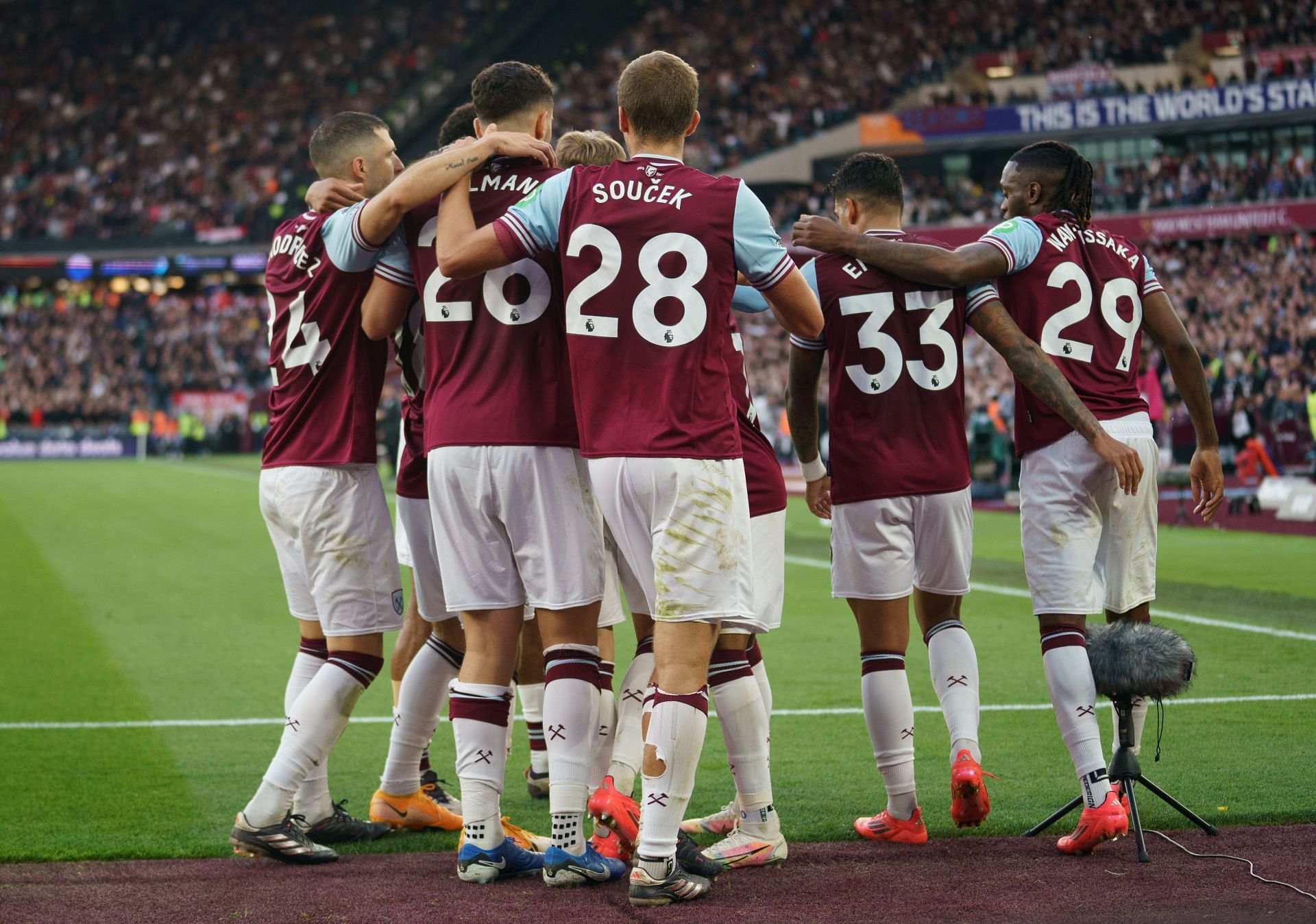West Ham United FC v Manchester United FC - Premier League - Source: Getty